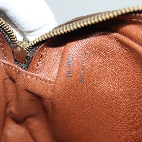 LOUIS VUITTON Monogram Compiegne 23 Clutch Bag - Picture 11 of 16